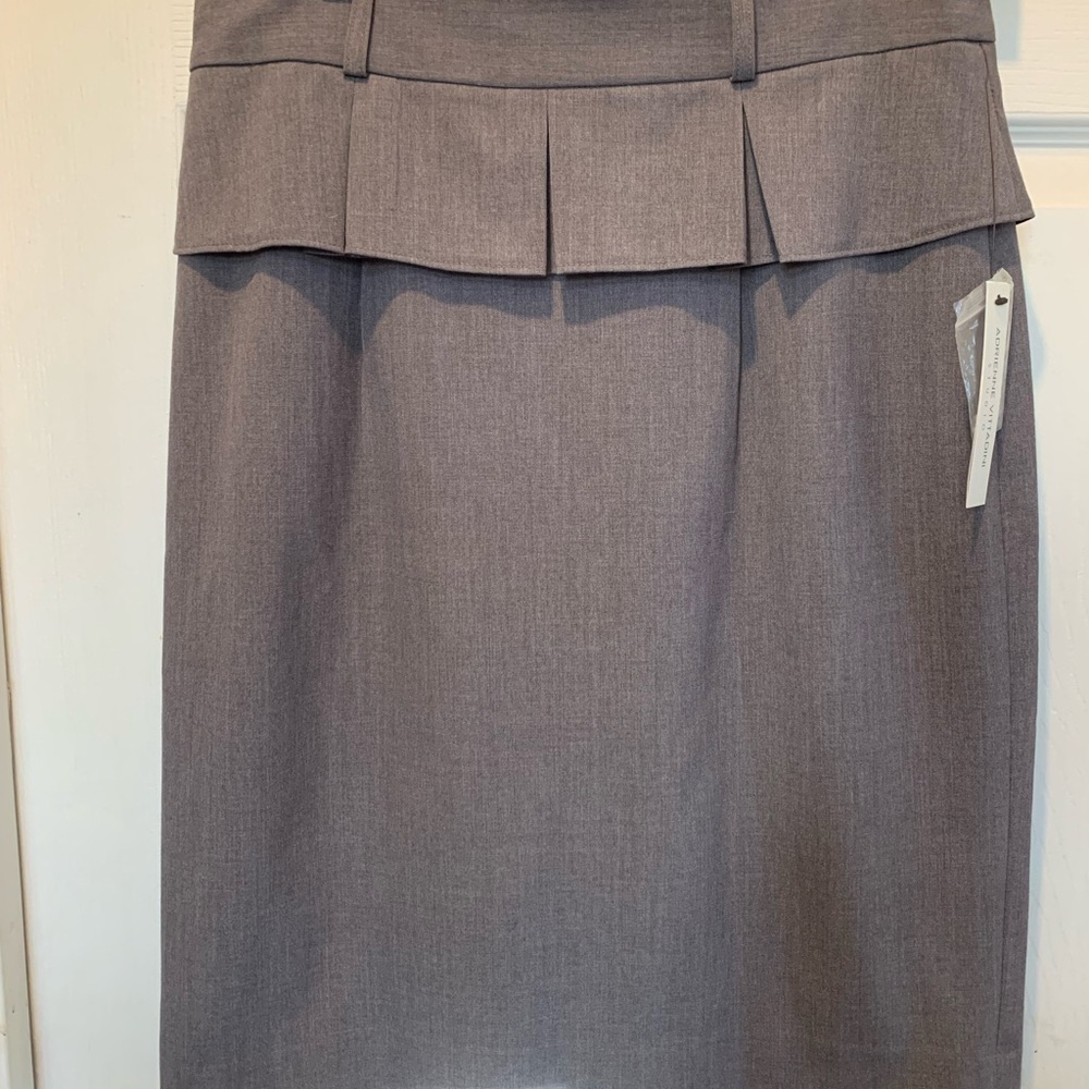 Adrienne Vittadini gray pencil skirt - Picture 4 of 5